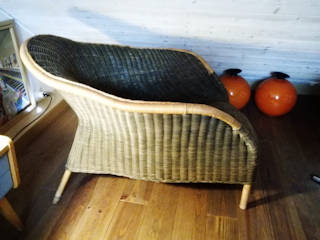 Beau fauteuil osier et rotin, très original, pour un espace relaxant au coin du feu ou dans un jardin. Dimensions: L 104, l 74, H 73.