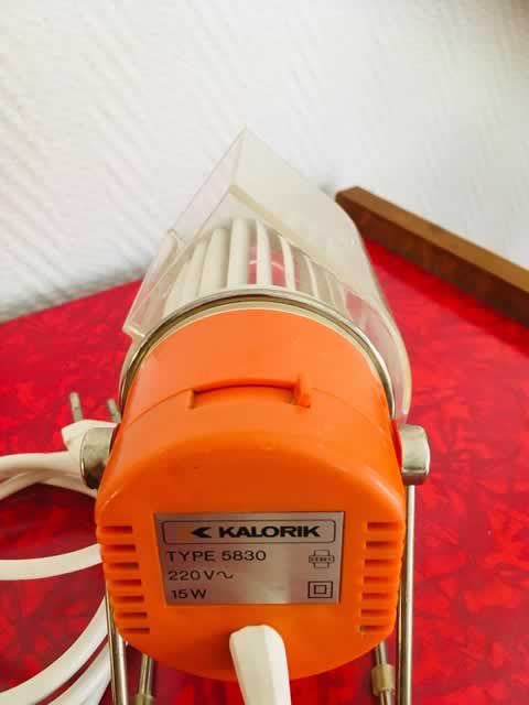 Ventilateur «Kalorik », petit ventilateur de table, type 5830 by AKA ventilator, sans pales, deux vitesses possibles, orange vintage, dim: 20.
