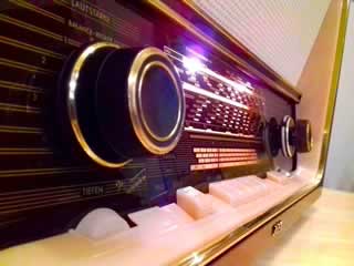 Radio modèle Tambour 61 Stereo, restaurée, années 1960–1962.