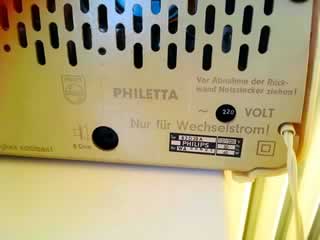 Radio Philips Philetta B2D23A, restaurée, année : 1962-1963.