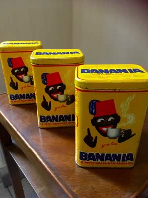Série de 3 boîtes Banania, années 50, Tirailleur Sénégalais imprimé à l’image stylisée de Hervé Morvan, pâtes/riz/pâtes, bon état de conservation malgré l’usure du temps, dim: h 17, l 12,5 , p 7,5.