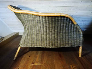 Beau fauteuil osier et rotin, très original, pour un espace relaxant au coin du feu ou dans un jardin. Dimensions: L 104, l 74, H 73.